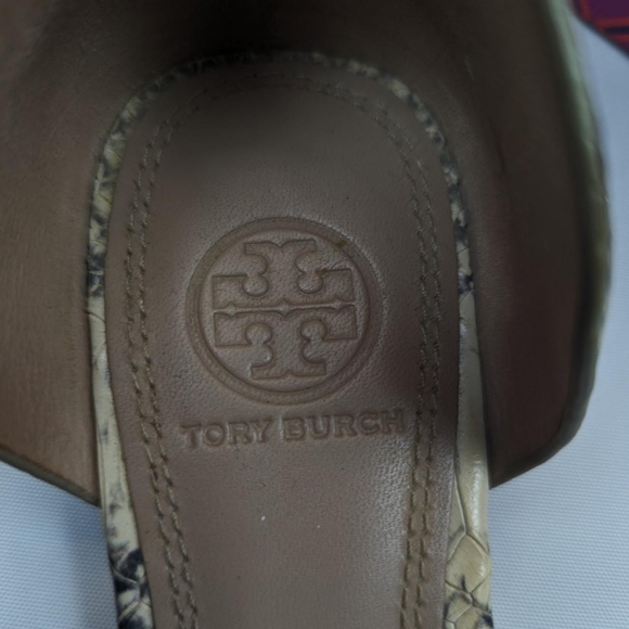 Tory Burch Snakeskin Print Savannah Flat Sandal - Picture 5 of 8